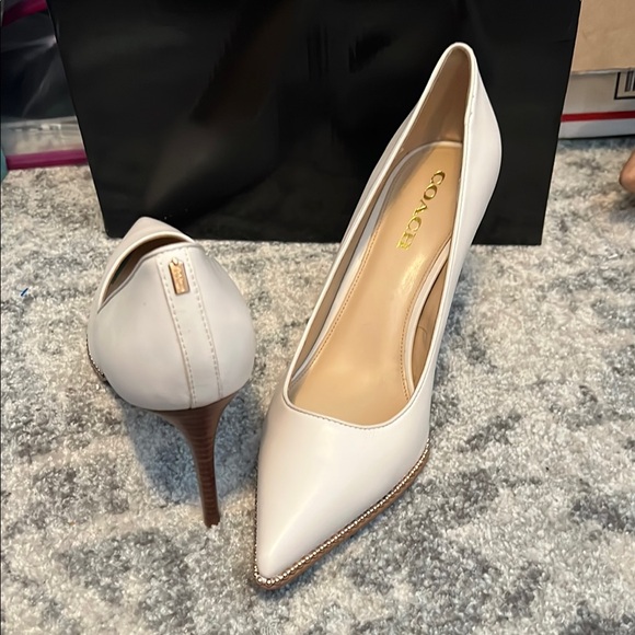 Coach White Elegant Pointed-Toe Heels - Picture 3 of 7